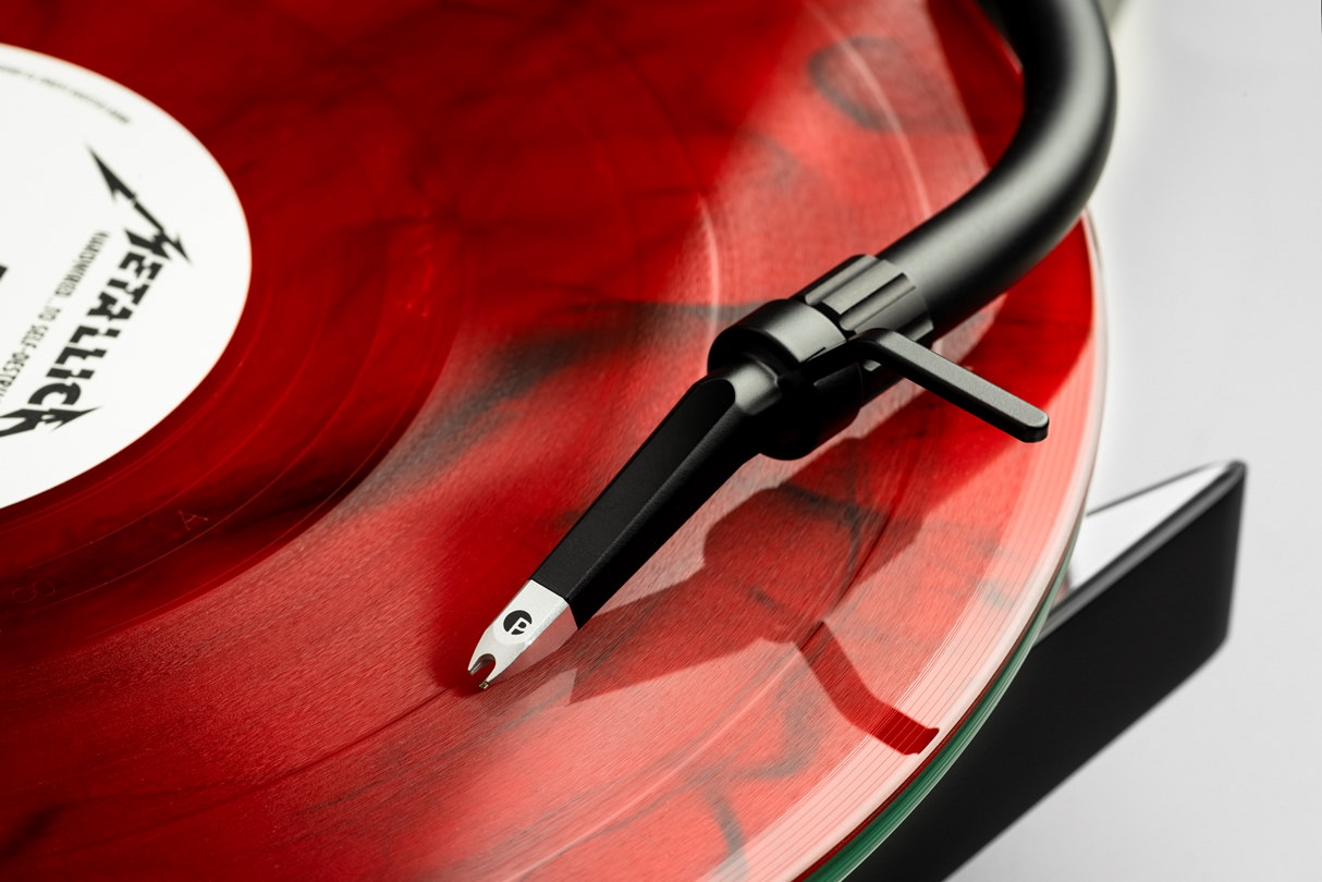 Pro-Ject Metallica Limited Edition Vinylspelare