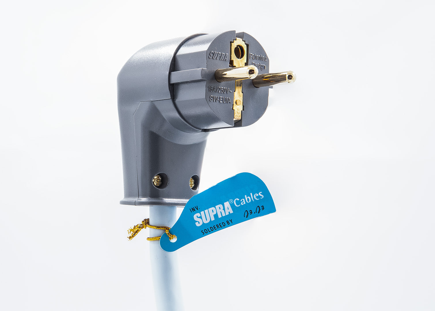 Supra LoRad 2.5 MK II CS-EU/A CEE 7/7 (vinklad) - IEC C13 Strömkabel EU-standard