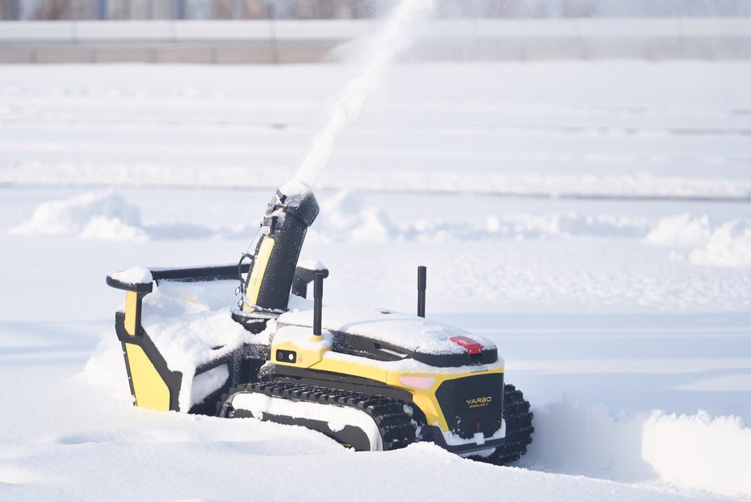 Yarbo Gårdsrobot (med snöslungamodul) Robotgräsklippare