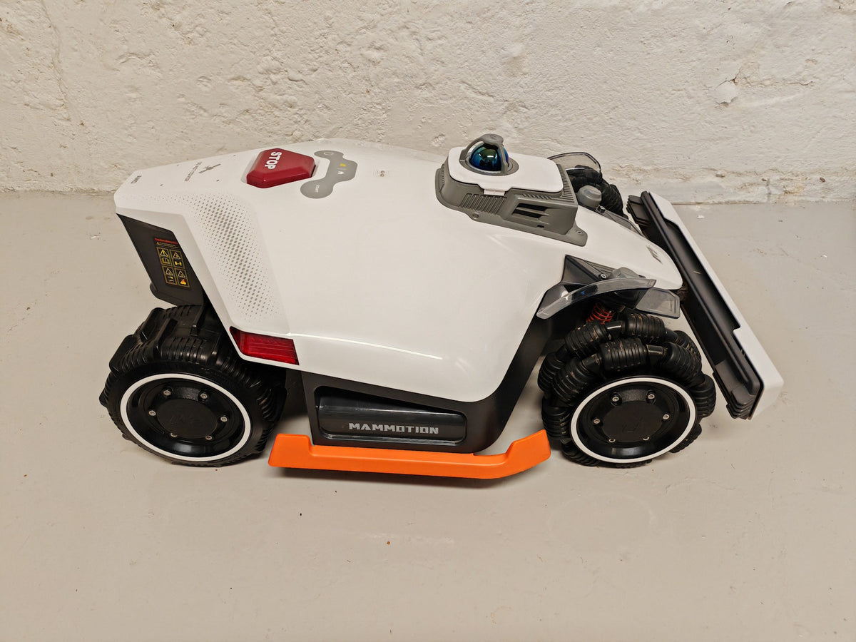 * DEMO* LUBA 3 AWD 3000 (2026) - Robotgräsklippare 3000m² Robotgräsklippare